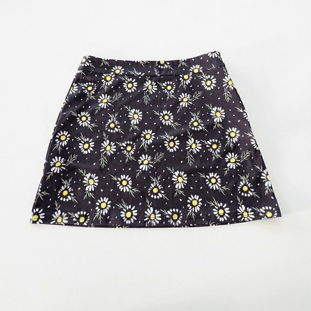 Women's SheIn Skirt Black with Sunflower Pattern Mini A-Line Side Zipper Small